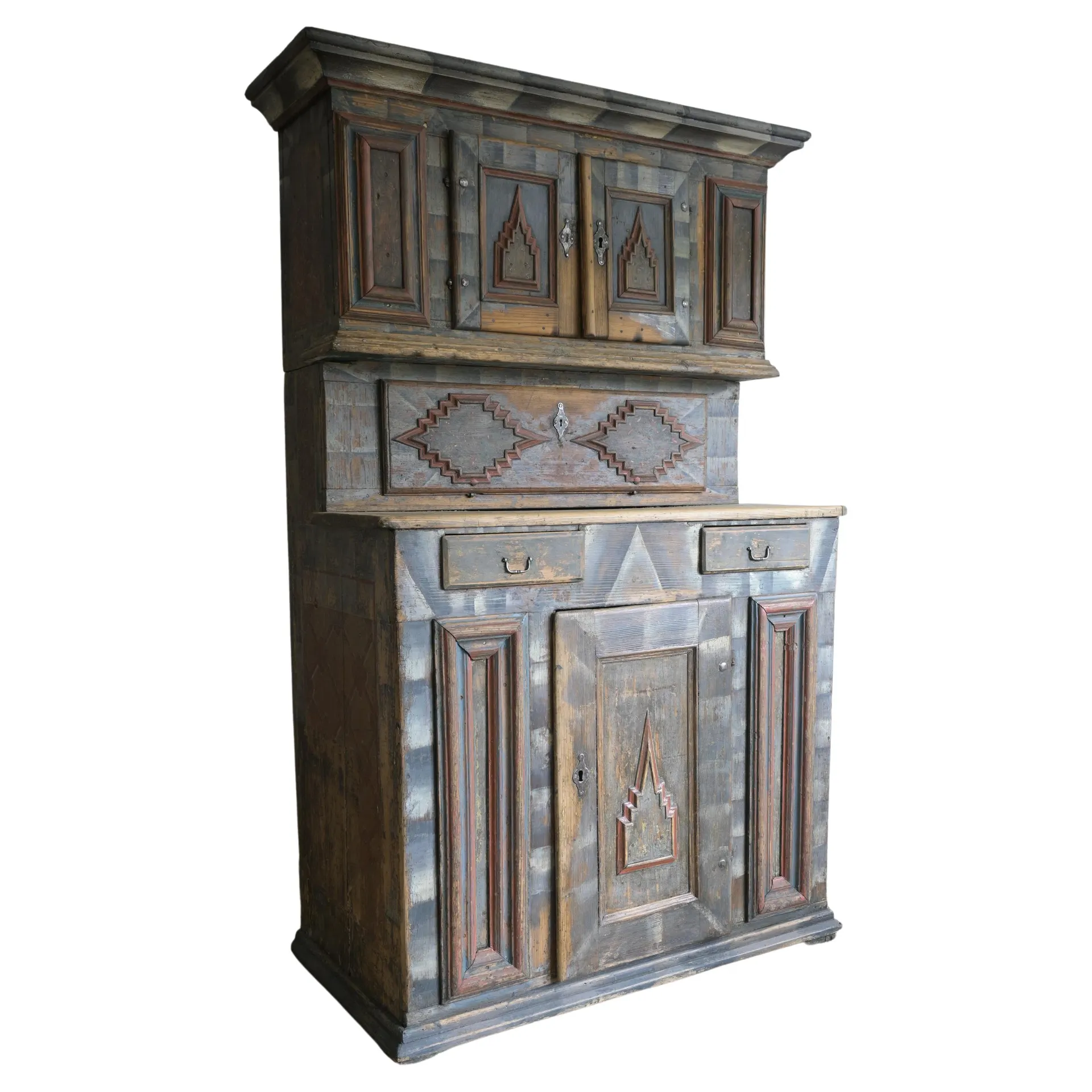 Excepcional armario noruego de Gulbrandsdalen ca 1730s