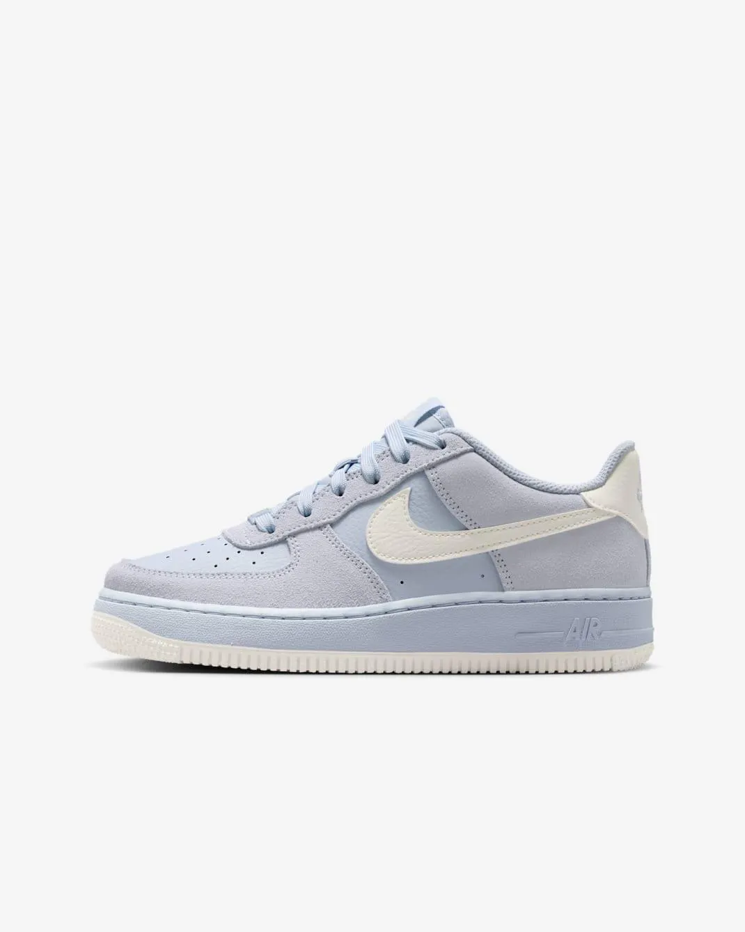 Nike Air Force 1 LV8 2
