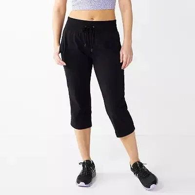 Women's Tek Gear® Essential Straight-Leg Capris