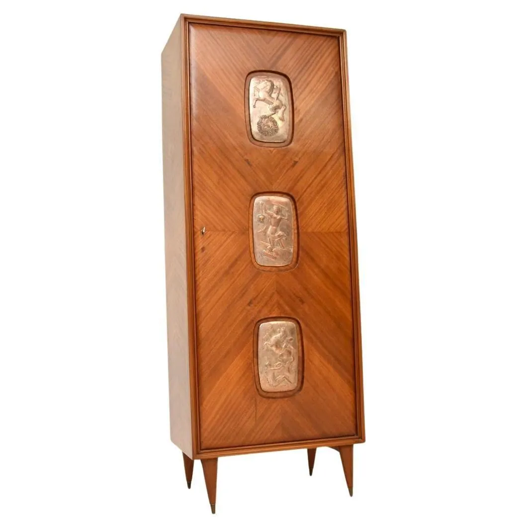 Armario Italiano Vintage con Monturas Decorativas de Latón