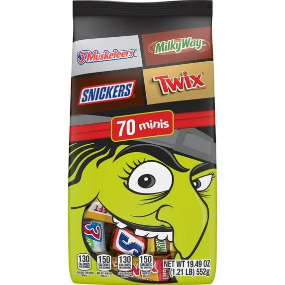 Mars Mixed Snickers, Twix, Milky Way & 3 Musketeers Minis Halloween Candy Assortment, 70 Ct Bulk Bag