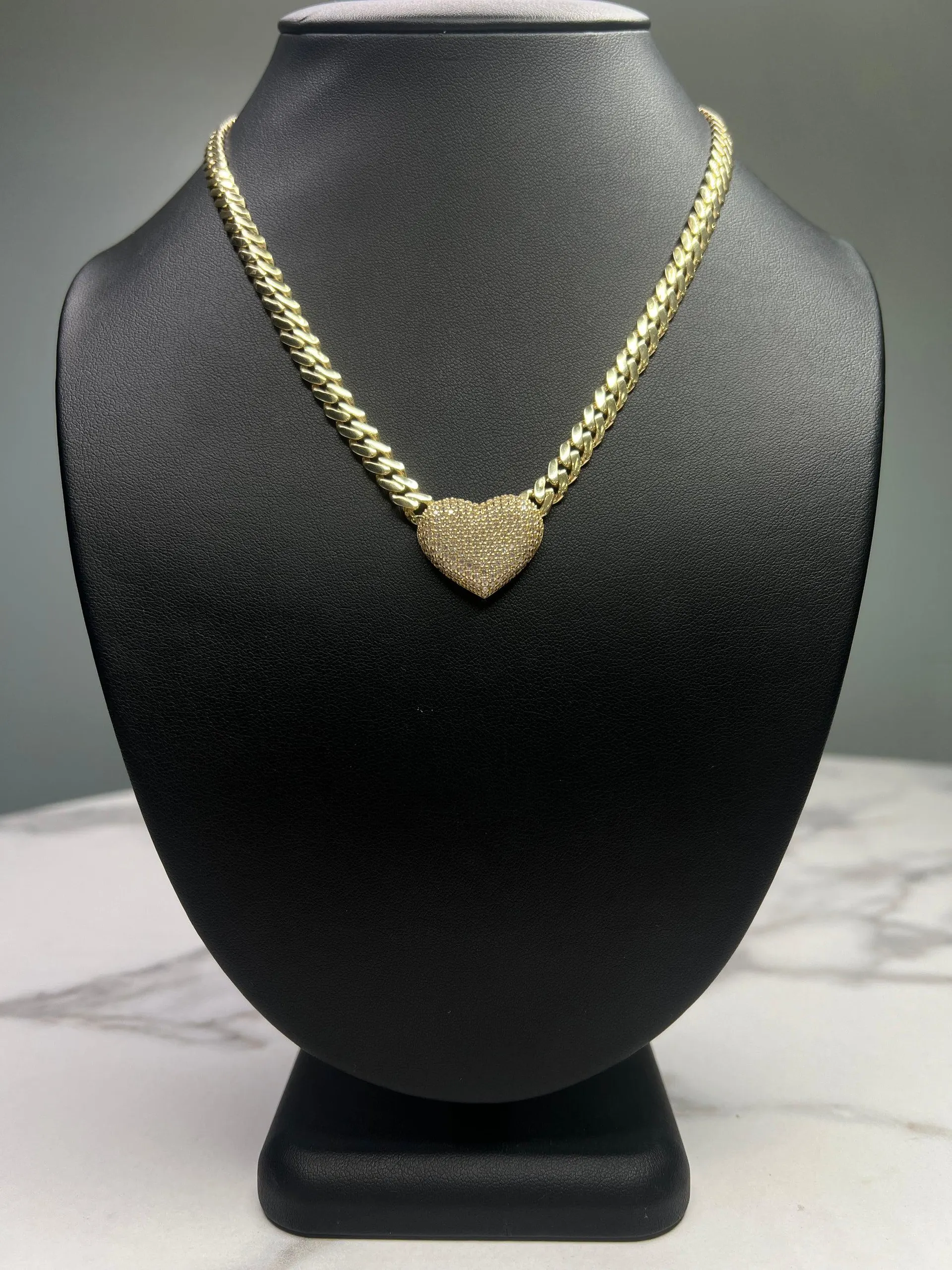 14K Heart Choker