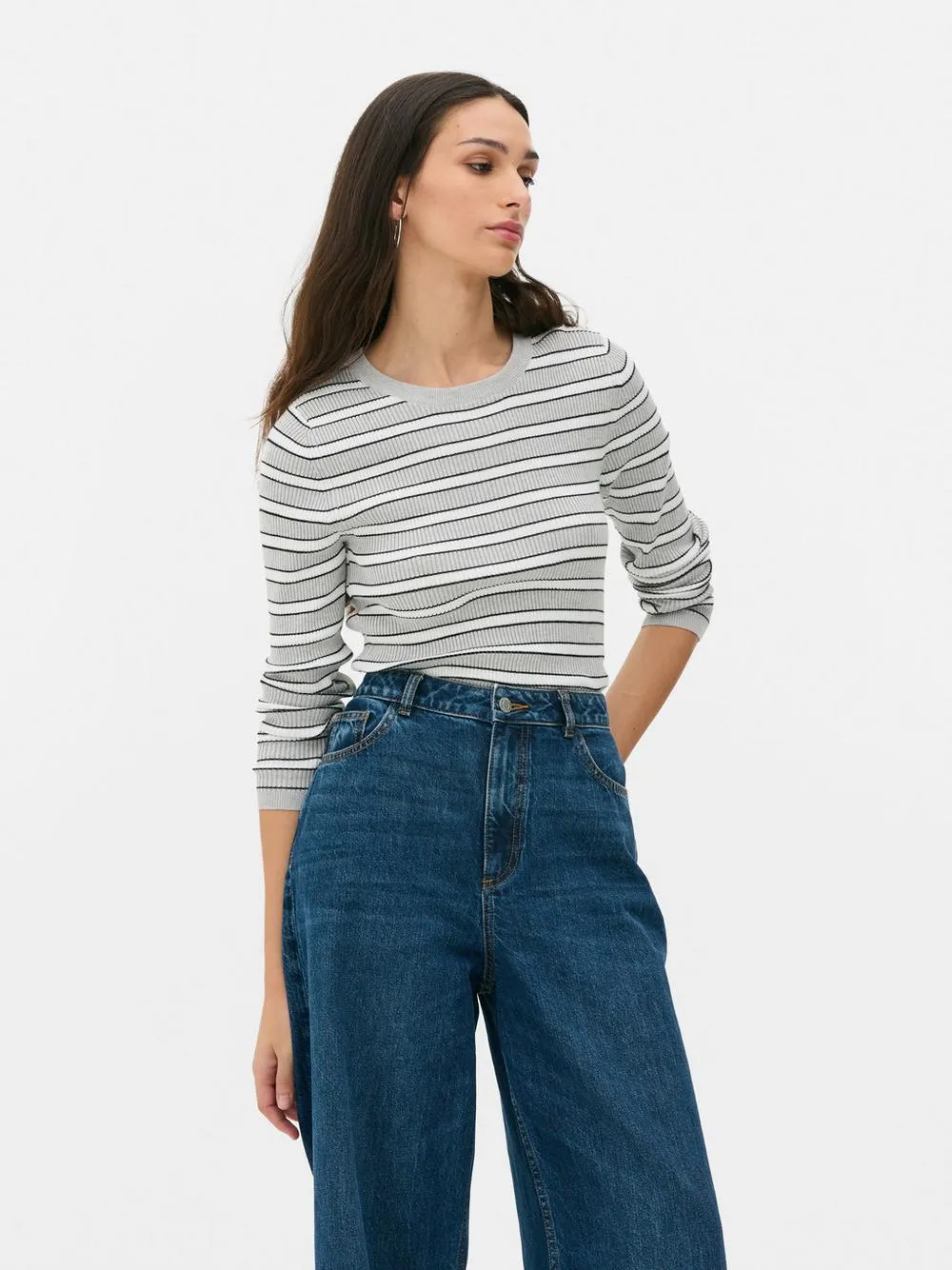 Gerippter Pullover mit Rundhalsausschnitt