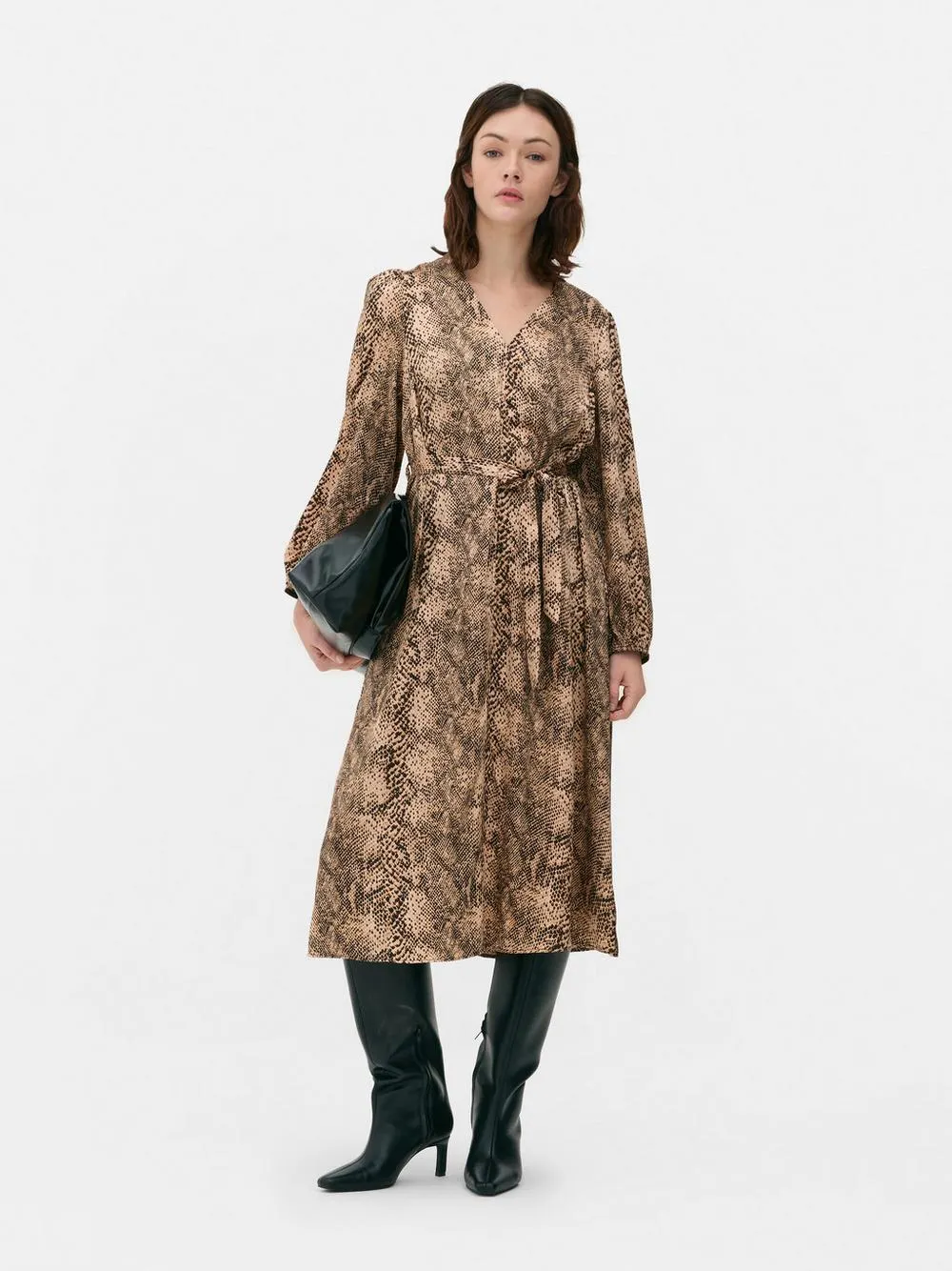 Vestido midi estampado de manga larga