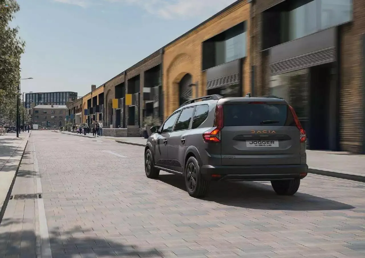 Dacia All-New Jogger from 1 April to 31 December 2023 - Catalogue Page 11