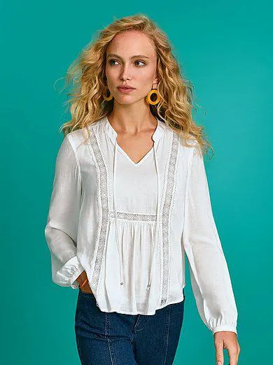 Summer blouse with long sleeves