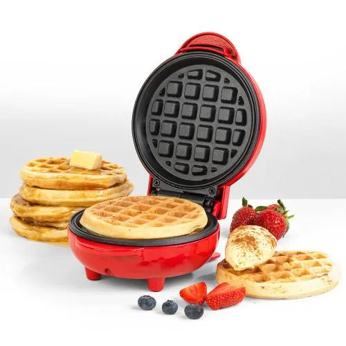 Giles & Posner Mini Waffle Maker in Red