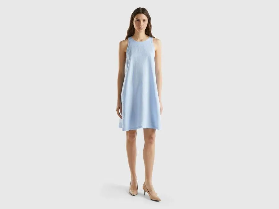 Sleeveless dress in pure linen