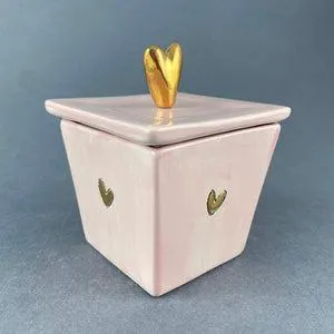 Lidded Box with Heart - Pale Pink