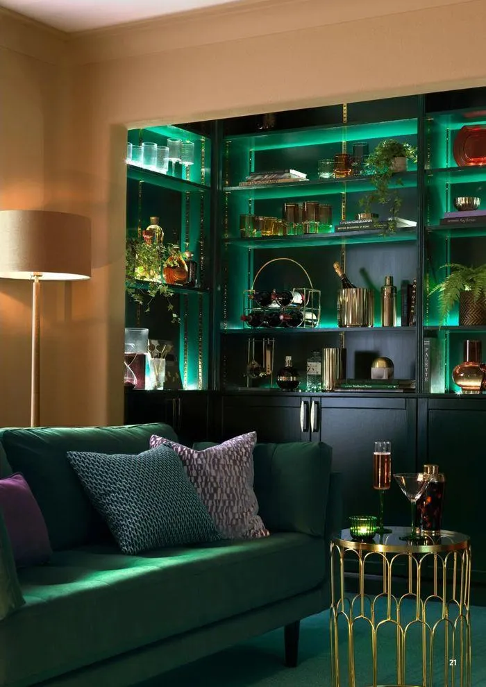 Spring / Summer 2024 from 1 March to 31 August 2024 - Catalogue Page 21