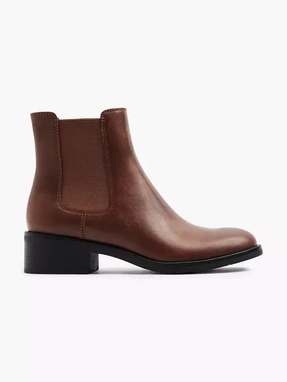 Cognac Heeled Chelsea Boot