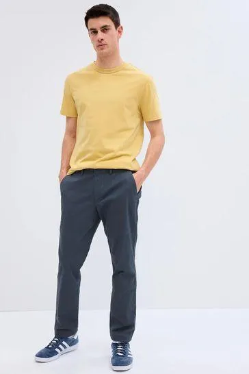 Essential Chinos in Slim Fit with Washwell
