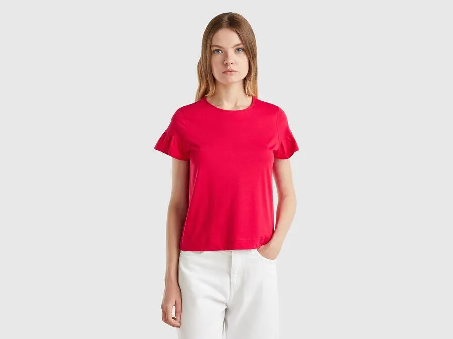 T-shirt with ruffled sleeves