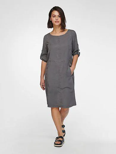 Dress with 3/4-length turn-up sleeves