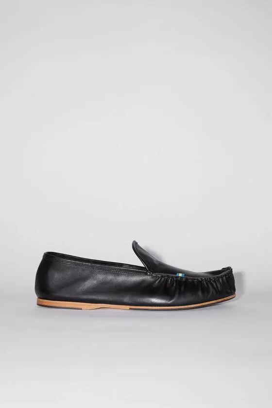 Leather slip-on shoes