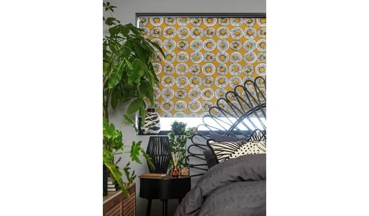 Habitat Evelyn Blackout Roller Blind - Yellow - 3ft