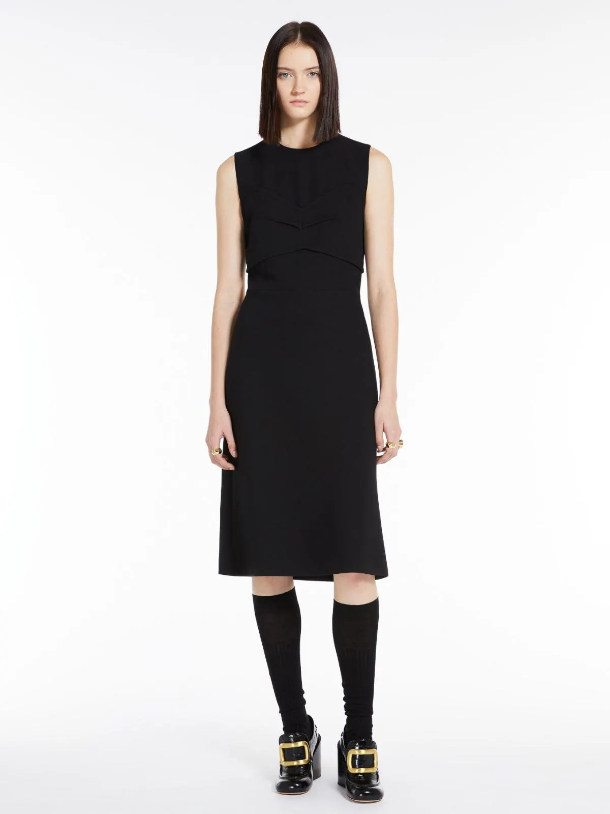 Dress with intarsia and cut-out on the back