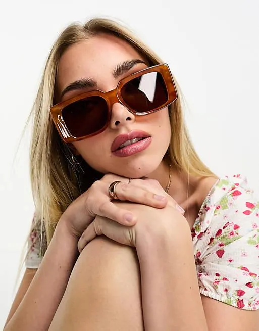 SVNX chunky rectangle sunglasses in orange