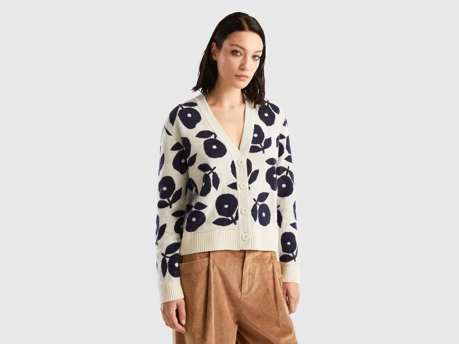 Cardigan with floral inlays