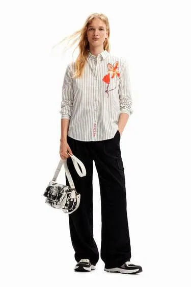 Small leaf crossbody bag