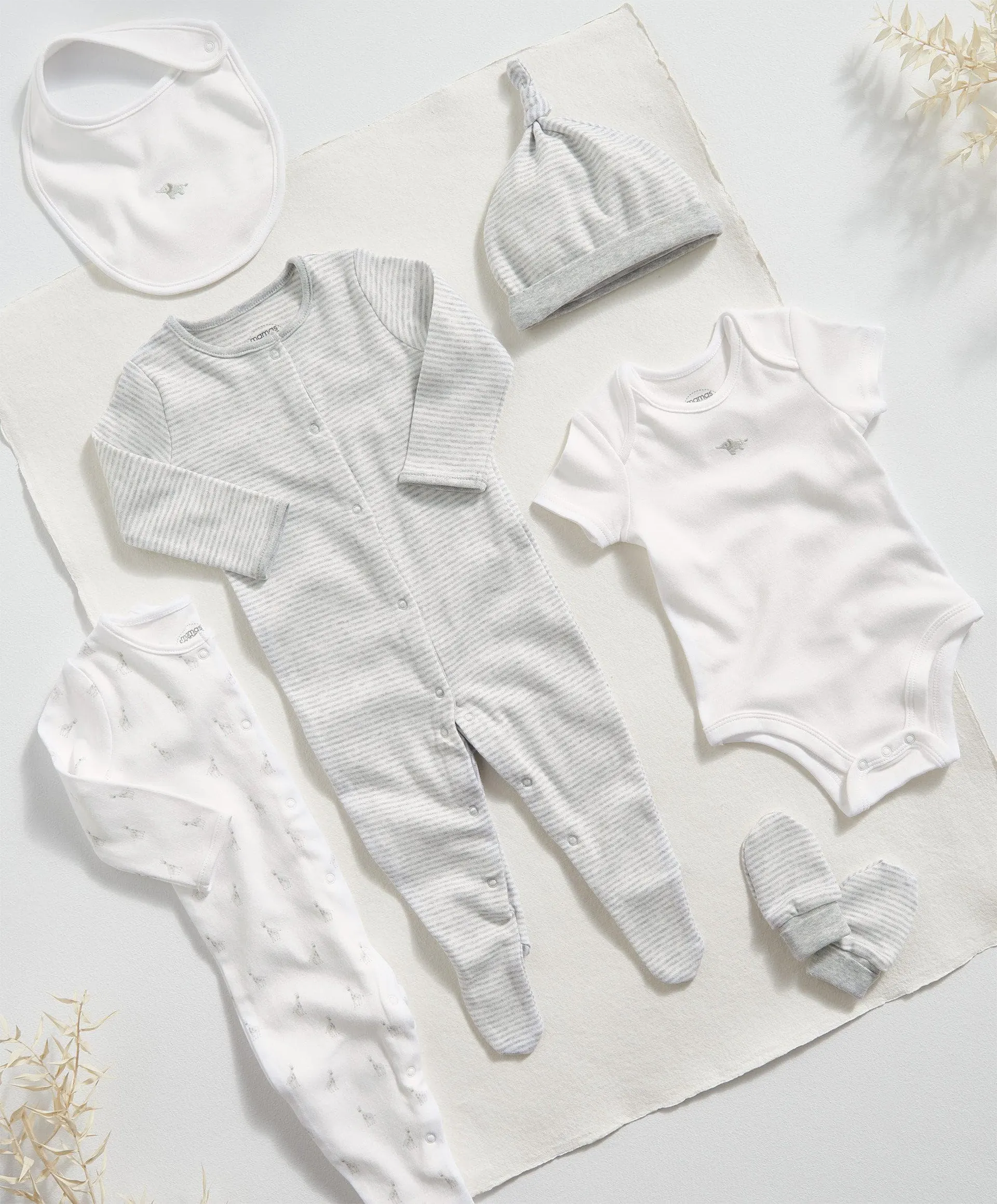 Welcome To The World 6 Piece Newborn Clothes Set