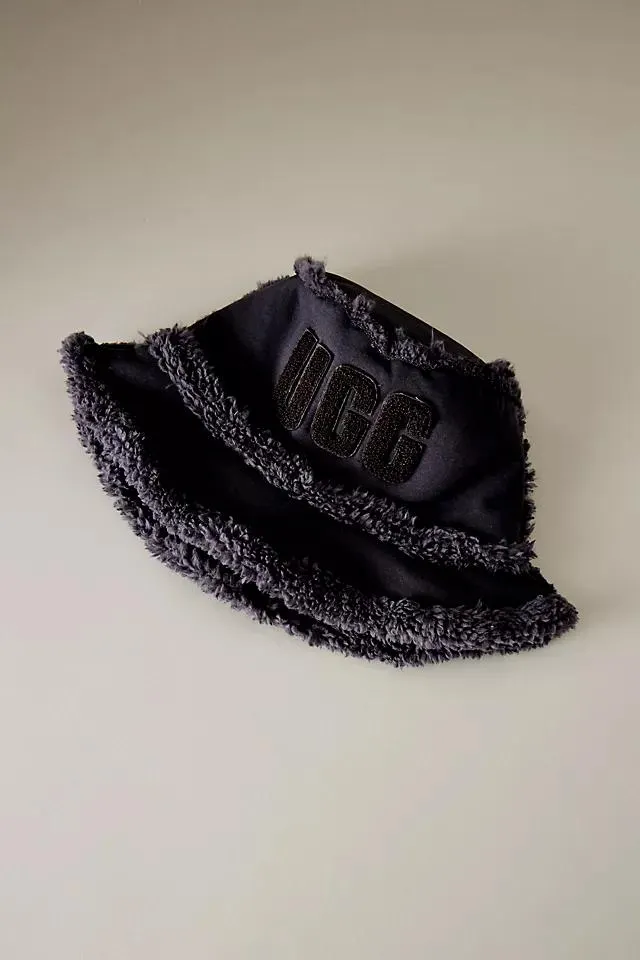 UGG Logo Bonded Fleece Bucket Hat