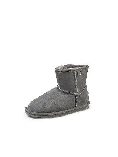 Water-repellent ankle boots of grown lambskin