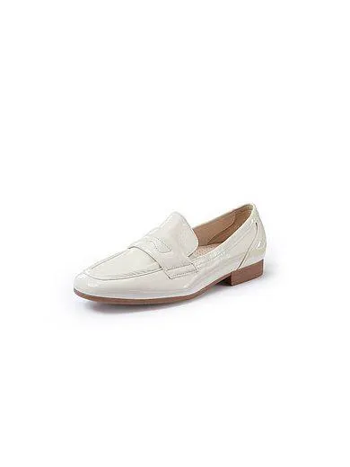 Loafers in calfskin patent leather