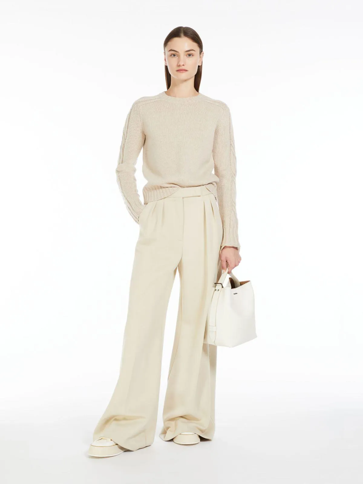 Pure cashmere crew-neck jumper