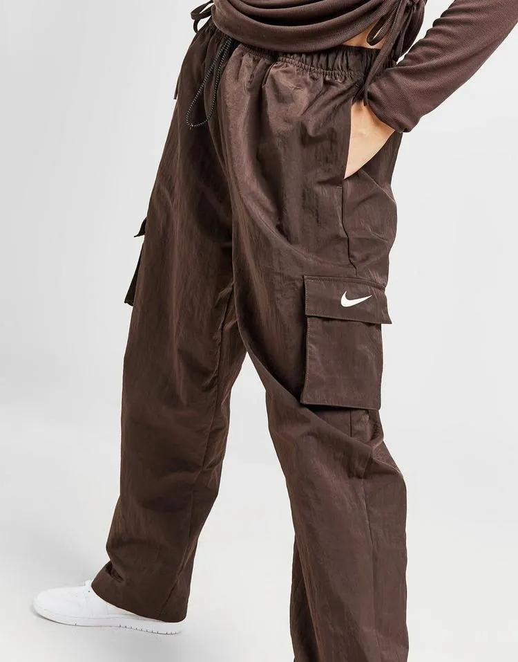 Nike Essential Woven Cargo Pants