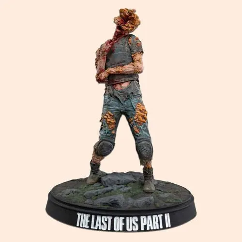 The Last of Us Part II Dark Horse 22 cm Armoured Clicker Vinyl Figure