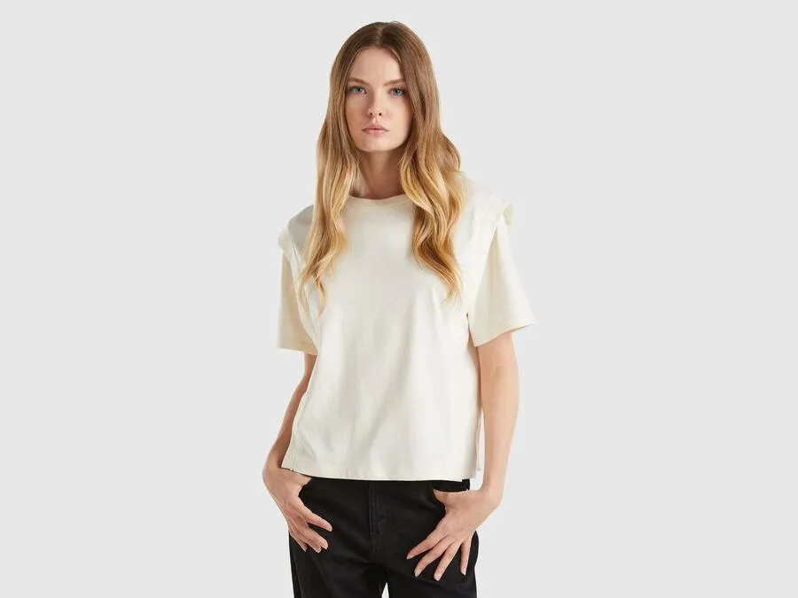 Regular fit t-shirt with creases