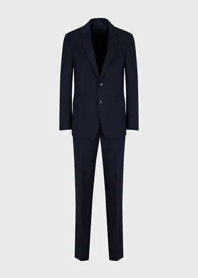 Single-breasted, water repellent wool suit from the Soft line