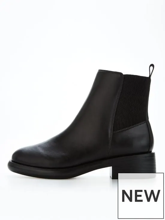 Wide Fit Chelsea Boot - Black