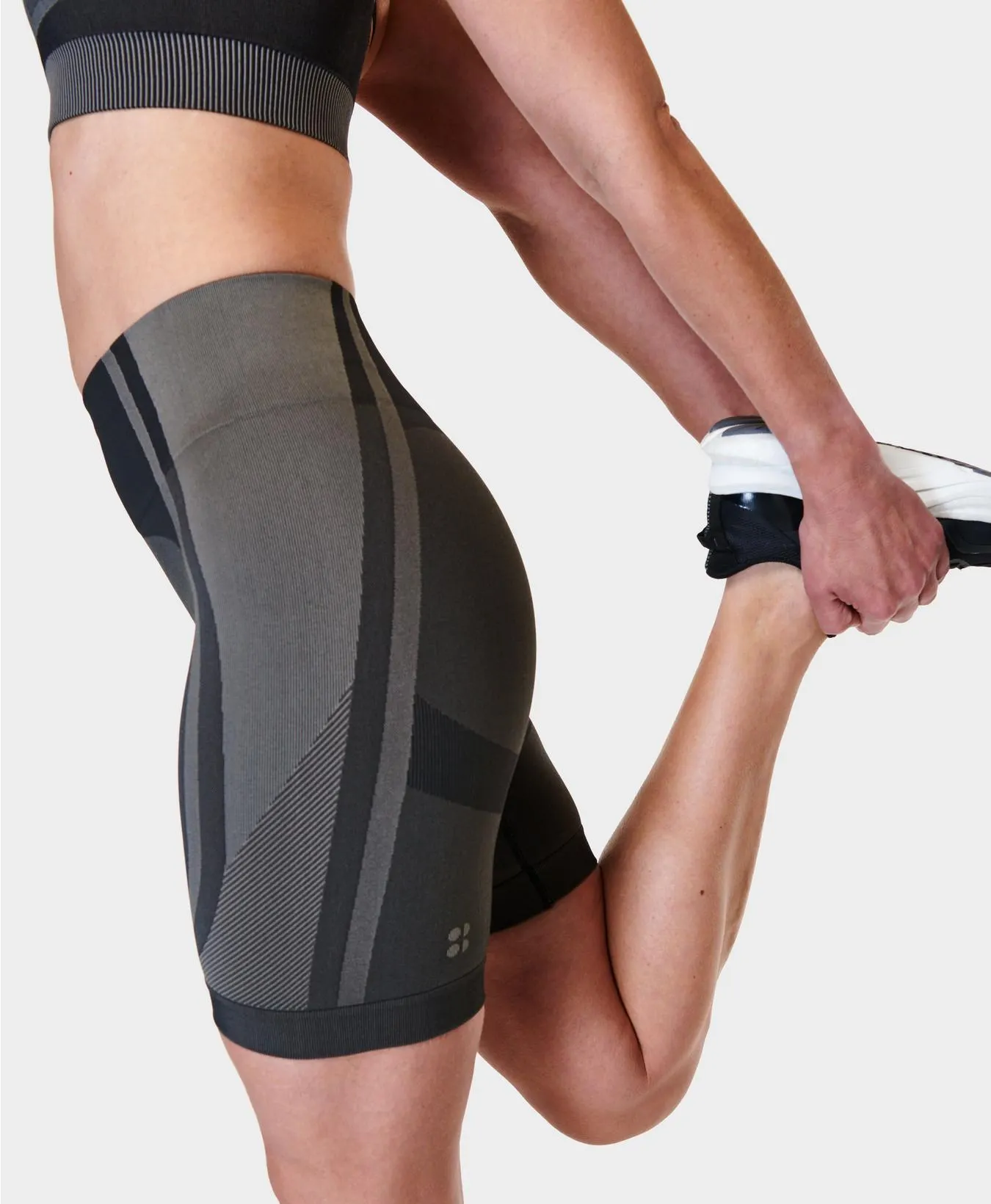 Silhouette Sculpt Seamless Gym Shorts