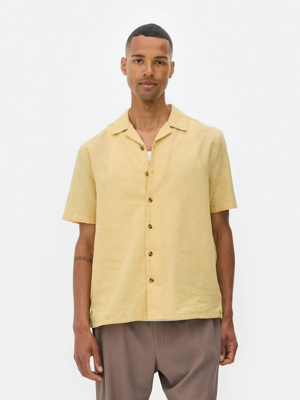 Button-Up Short Sleeve Shirt