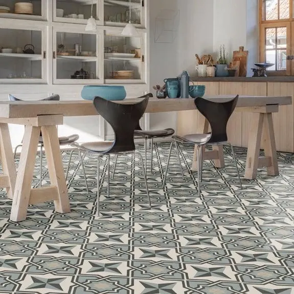 Mardi Gras 574 Lucia Vinyl