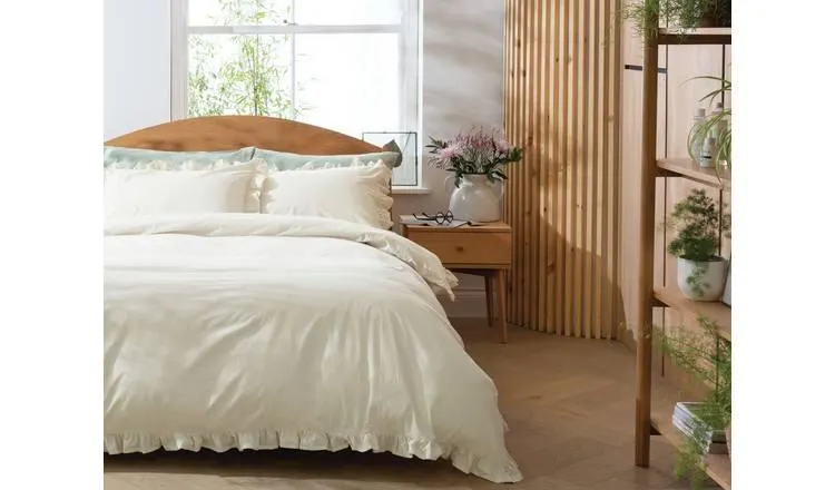 Habitat Cotton 180TC Frilled Cream Bedding Set - Single