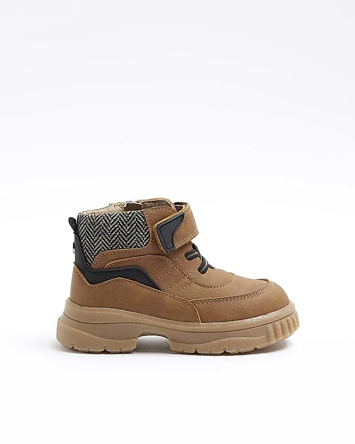 Mini boys brown velcro worker boots
