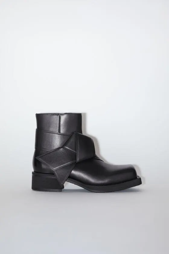 Musubi ankle boot