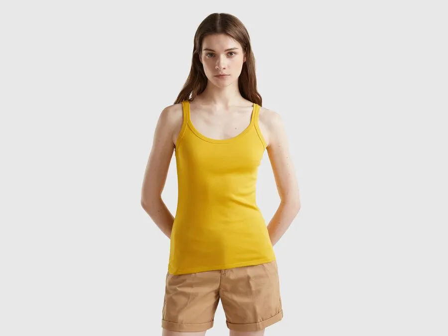 Top aus reiner Baumwolle in Senfgelb