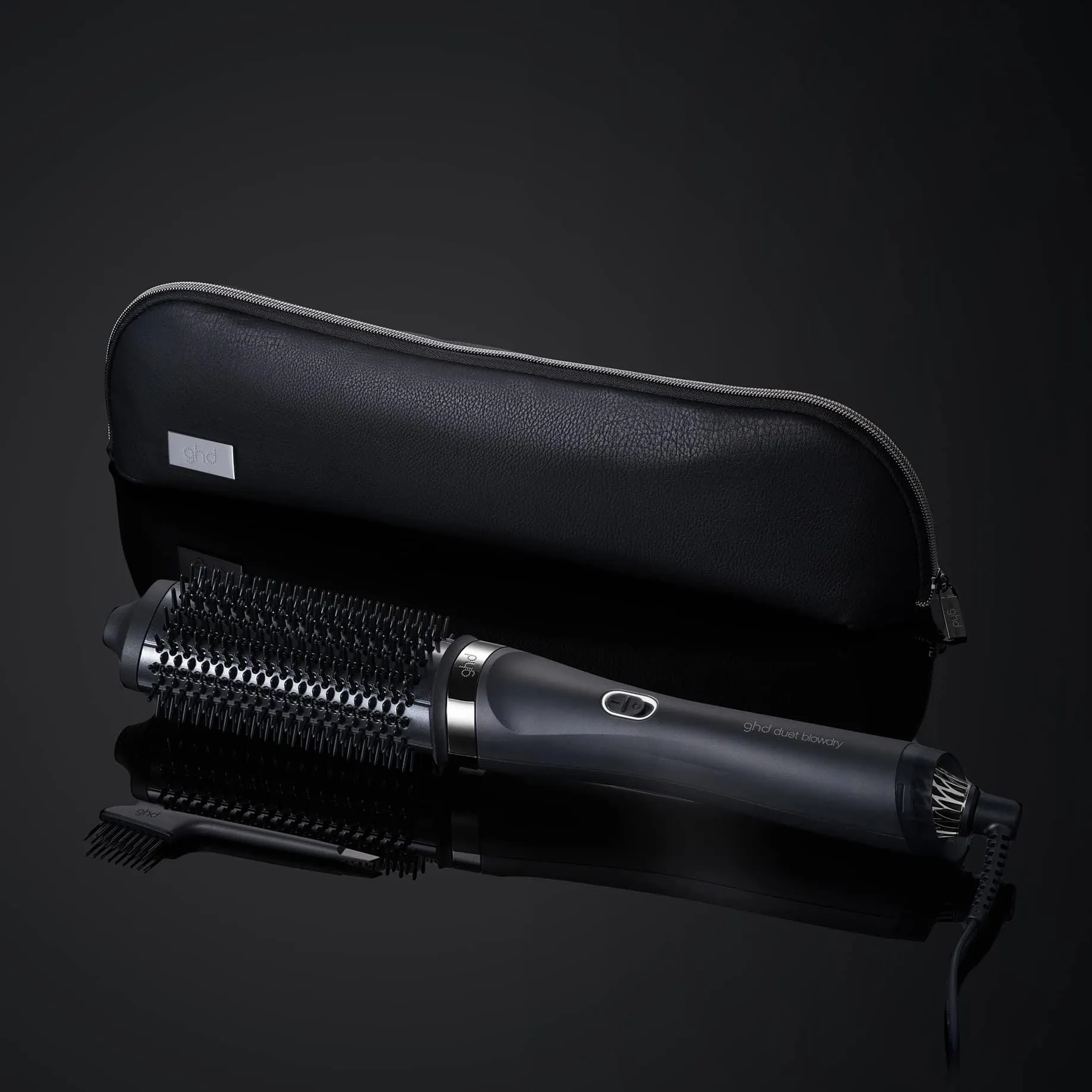 NEW GHD DUET BLOWDRY HAIR DRYER BRUSH IN BLACK