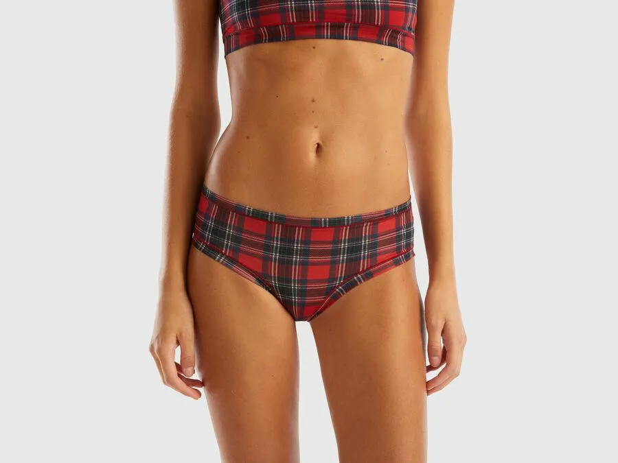 Red tartan briefs in super stretch organic cotton