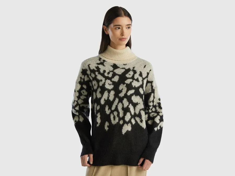Animal print turtleneck in mohair blend