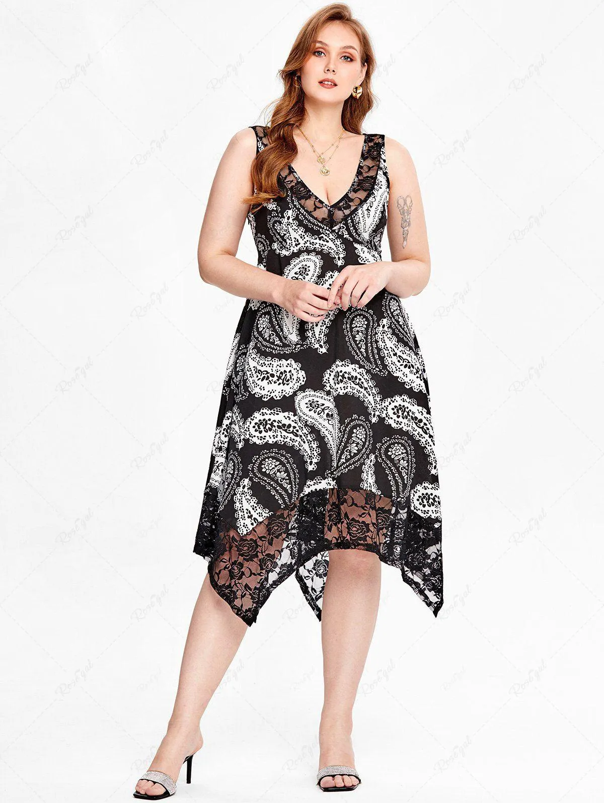 Plus Size Plunge Lace Panel Paisley Print Handkerchief Midi Dress - L | Us 12