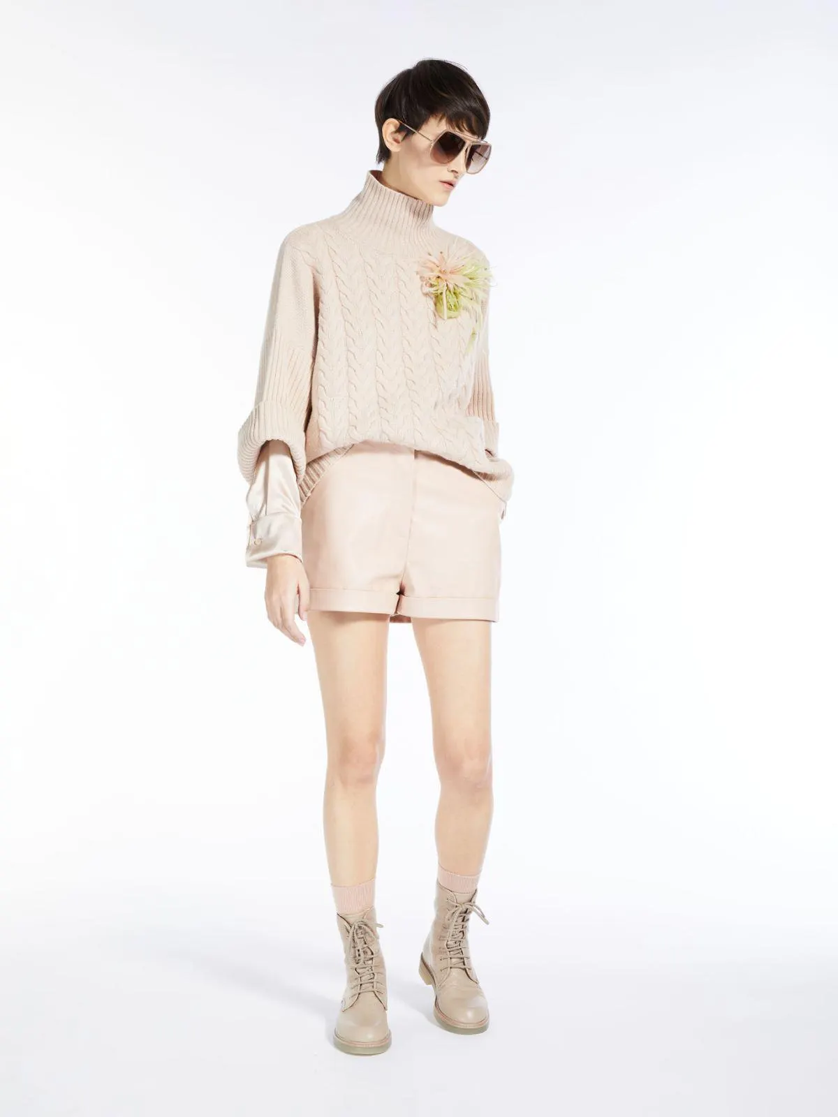 Loose cashmere jumper