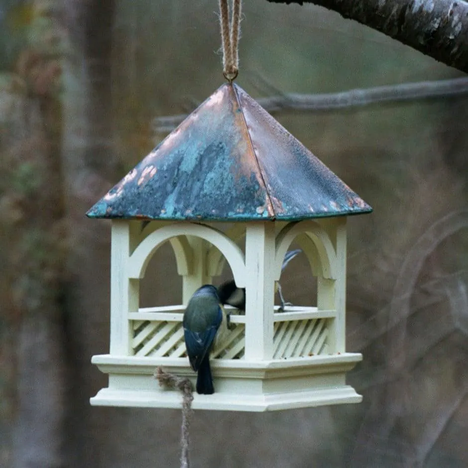 Hanging bempton bird table