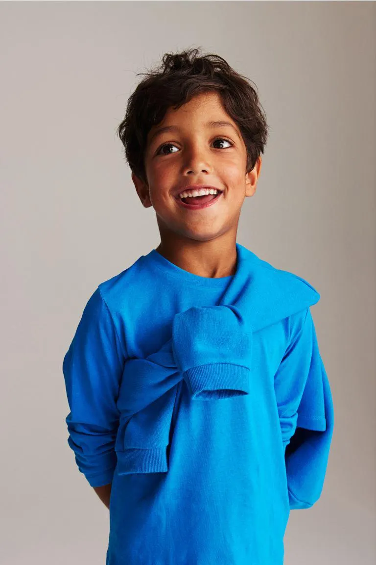 Long-sleeved T-shirt