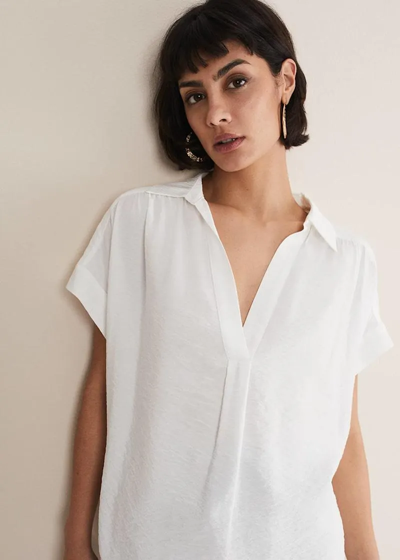 Thea V-Neck Shirt