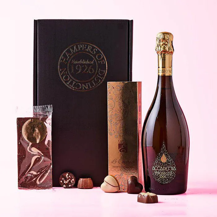 Prosecco 75cl & Chocolates Gift Box